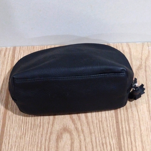 NWOT Women's Black Faux Leather Cosmetic Zipper Bag, Pouch 9 x 6 Inches - Picture 3 of 7